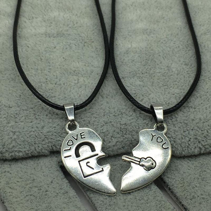 2 PCs/Set Couple Necklace for Women  Men Silver color Two Pieces Heart Pendant Paired Necklace Fashion Necklace Gifts for Women