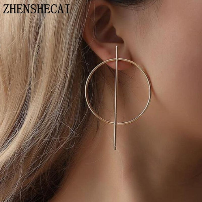Minimalist Geometric Circle Earring
